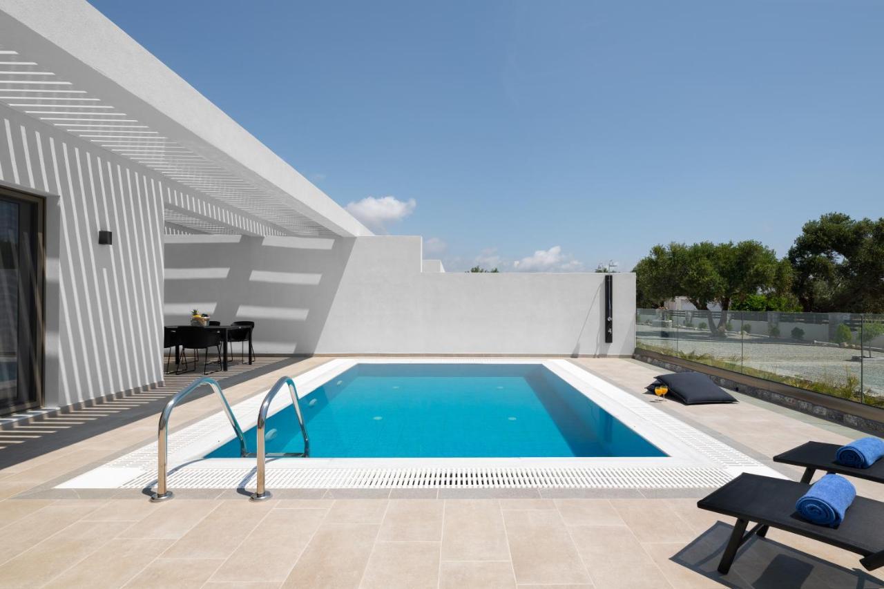 Armonia Suites Gennadi Luaran gambar